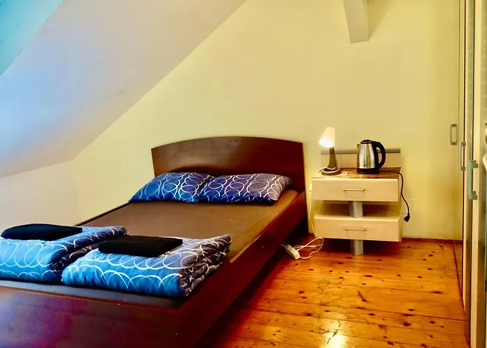 Hostel U6 Schofwrk